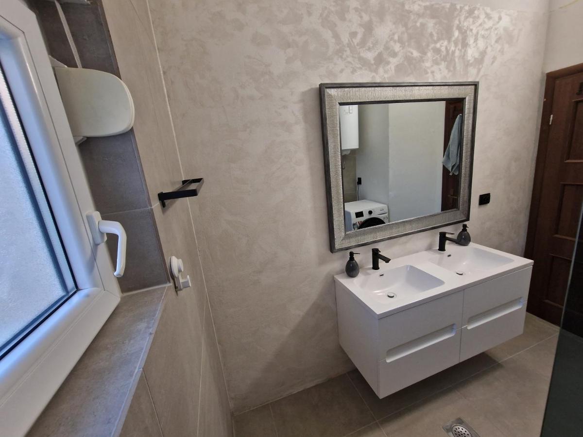 Big Panorama Villa, For 21 Person In Omis Celina Exterior foto