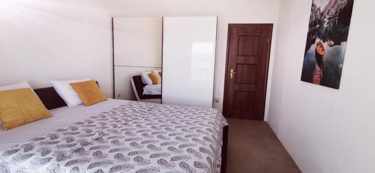 Big Panorama Villa, For 21 Person In Omis Celina Exterior foto